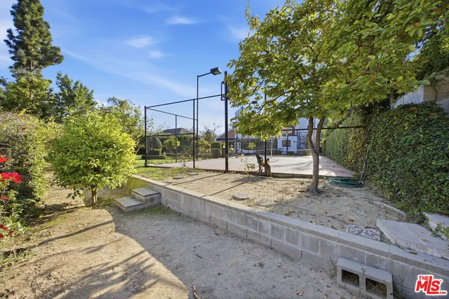 $27,500 | 2846 Royston Place, Beverly Hills, CA 90210