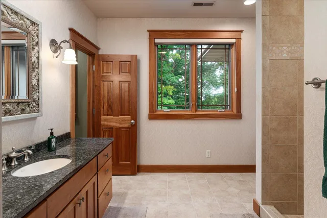 $1,825,000 | 3031 Wild Rose Lane, Onalaska, WI 54650