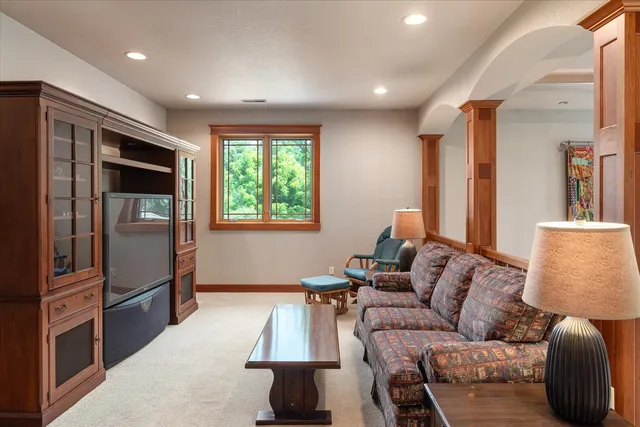 $1,825,000 | 3031 Wild Rose Lane, Onalaska, WI 54650