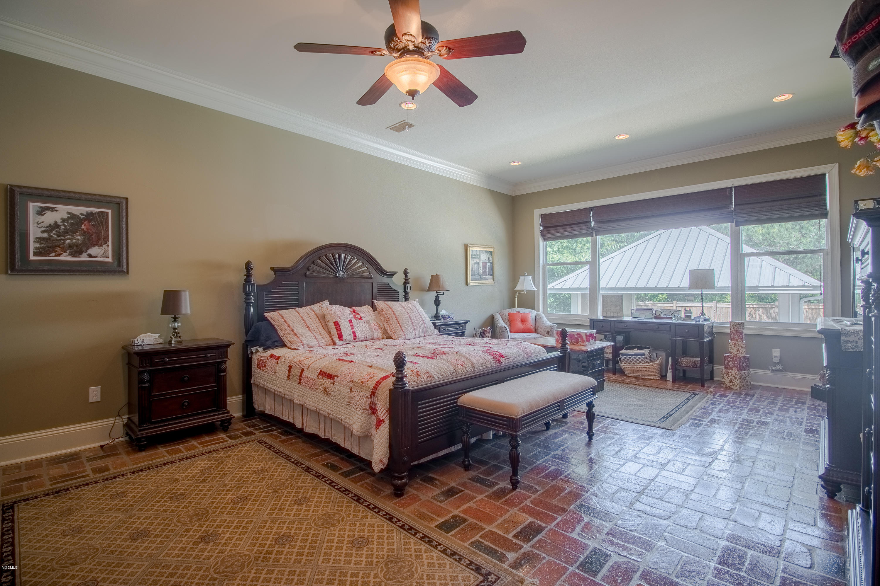 15093 South Swan Road Gulfport, MS 39503 - Photo 12 of 33 15053 S Swan Rd-5