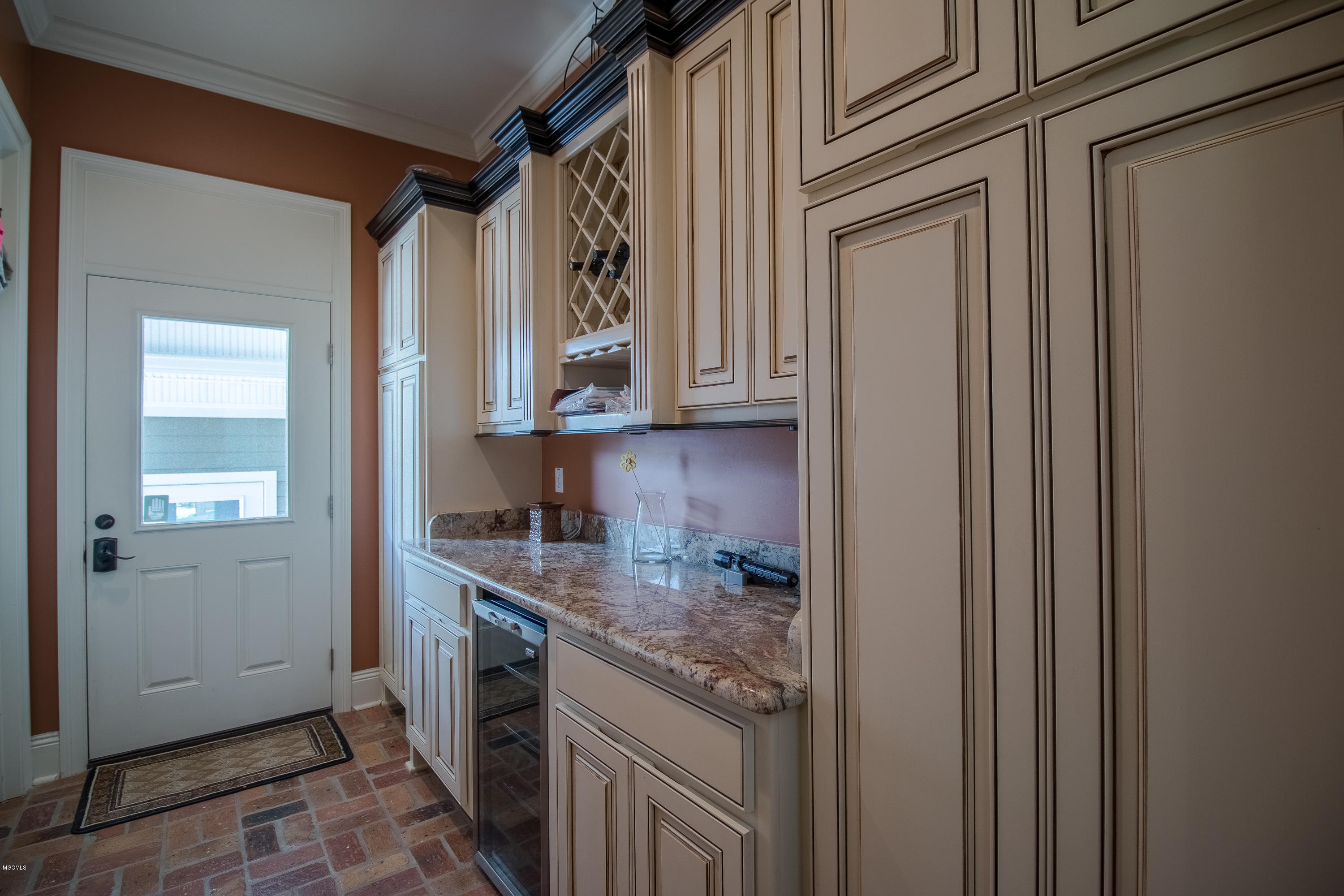 15093 South Swan Road Gulfport, MS 39503 - Photo 21 of 33 15053 S Swan Rd-18