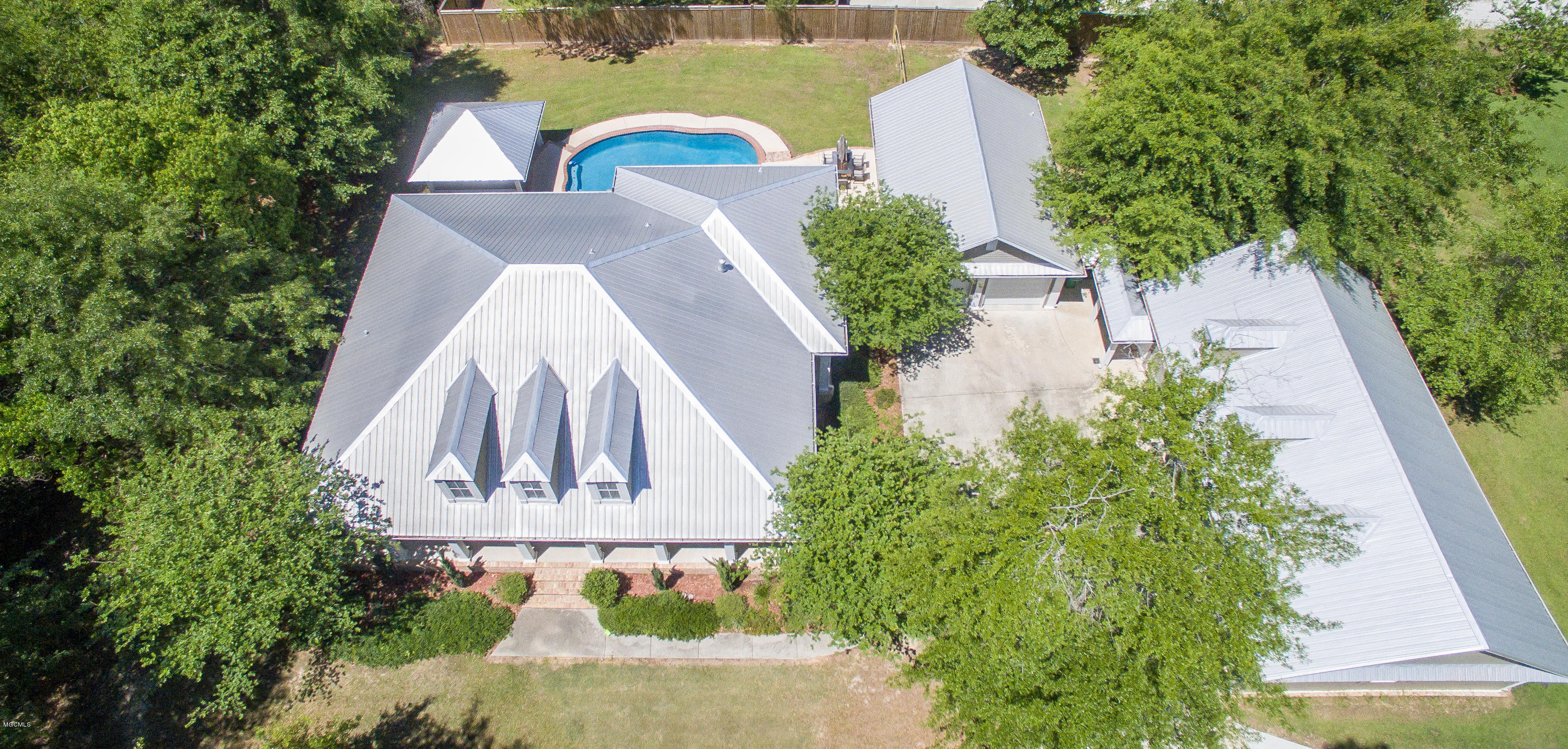 15093 South Swan Road Gulfport, MS 39503 - Photo 32 of 33 15053 S Swan Rd-30
