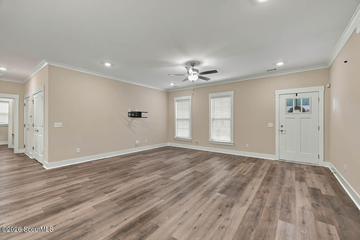157 Common Way Jesup, GA 31545 - Photo 7 of 42 157common-16
