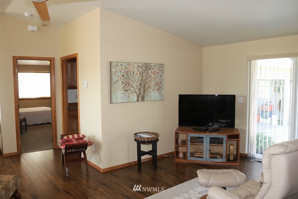 8125 Chehalis Road Blaine, WA 98230 - Photo 12 of 15 Gallery Image 12