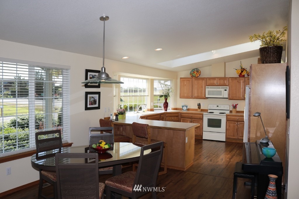 8125 Chehalis Road Blaine, WA 98230 - Photo 8 of 15 Gallery Image 8