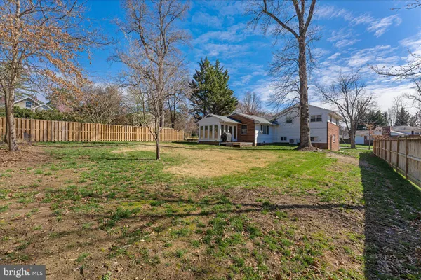 $819,000 | 3804 Richardson Place, Fairfax, VA 22030