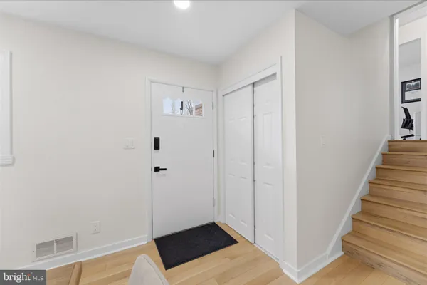 $819,000 | 3804 Richardson Place, Fairfax, VA 22030