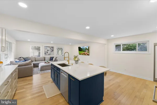 $819,000 | 3804 Richardson Place, Fairfax, VA 22030