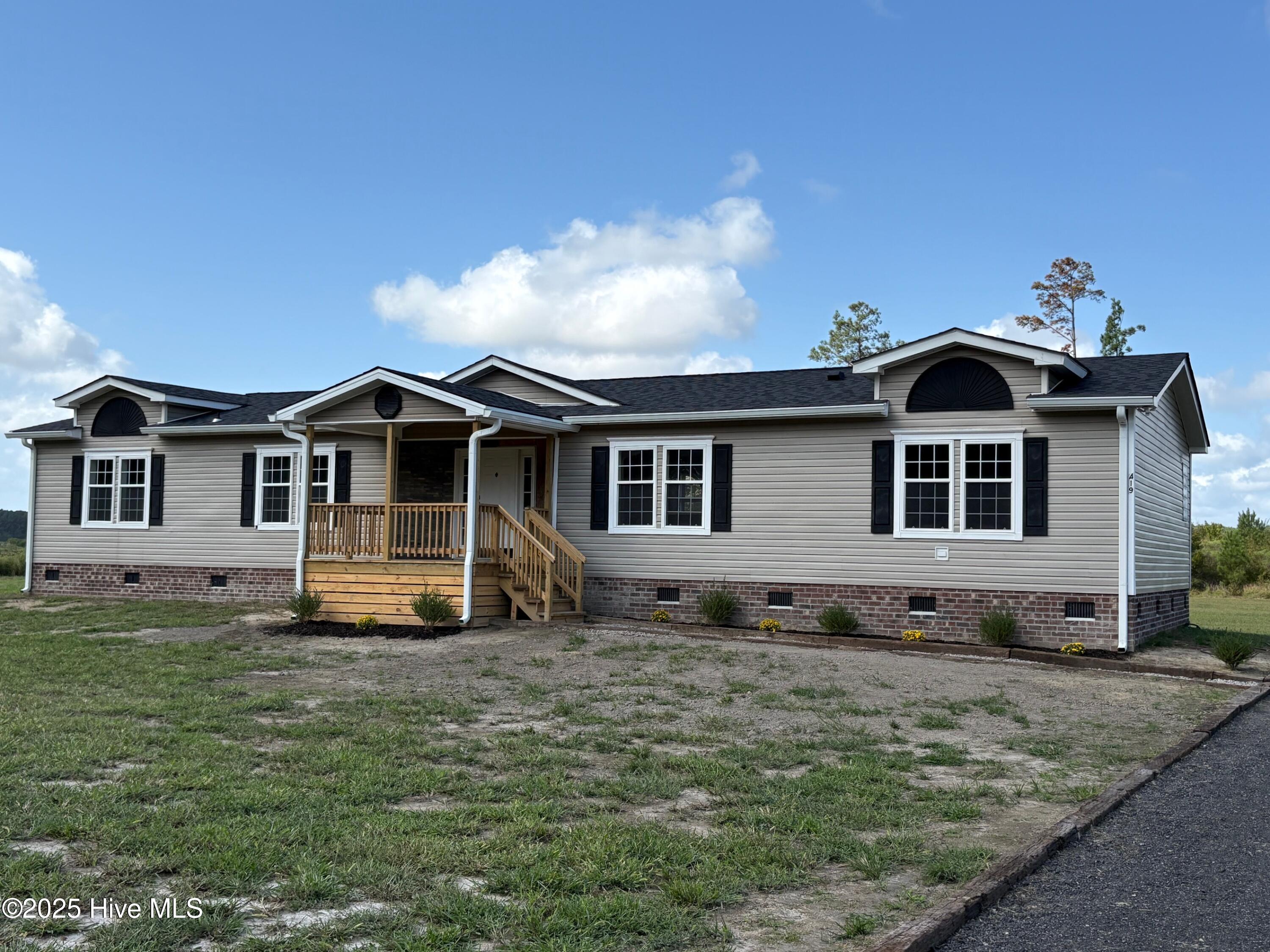 419 Shadneck Road Elizabeth City, NC 27909 - Photo 1 of 37 419 Shadneck front 4