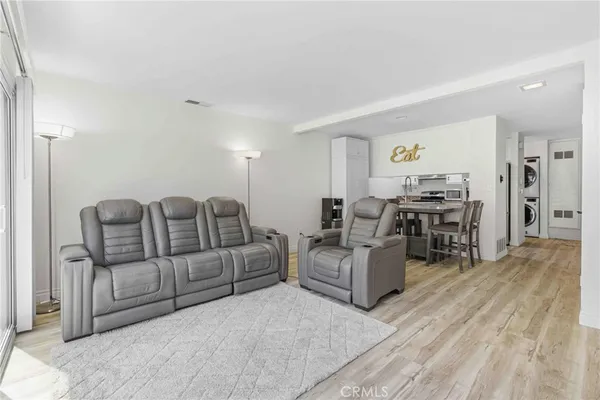 $565,990 | 1124 South Clifpark Circle, Unit C37P, Anaheim, CA 92805