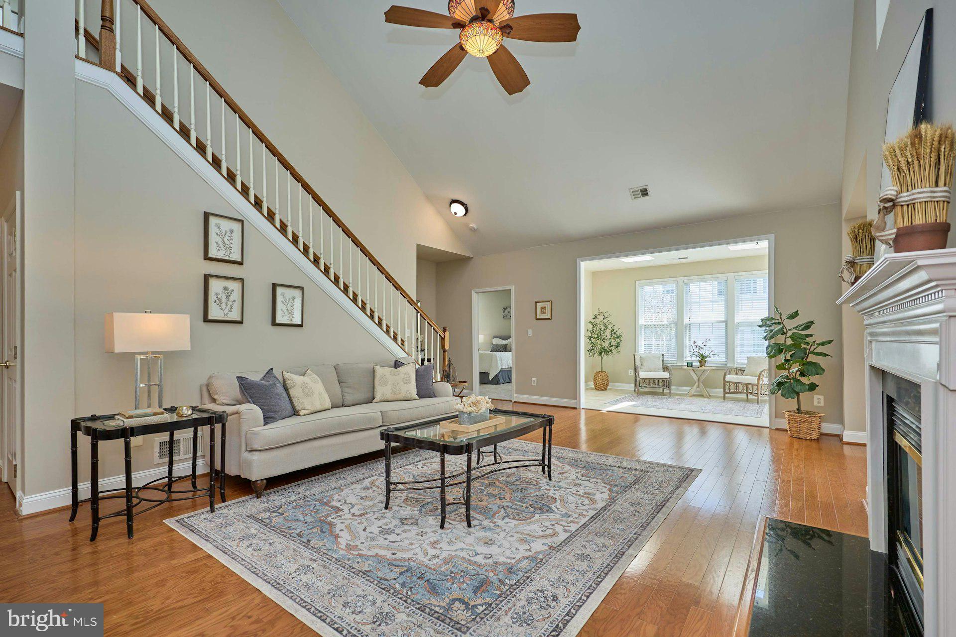 6907 Broadleaf Terrace Gainesville, VA 20155 - Photo 12 of 54 Great Room w/vaulted ceilings to create interest