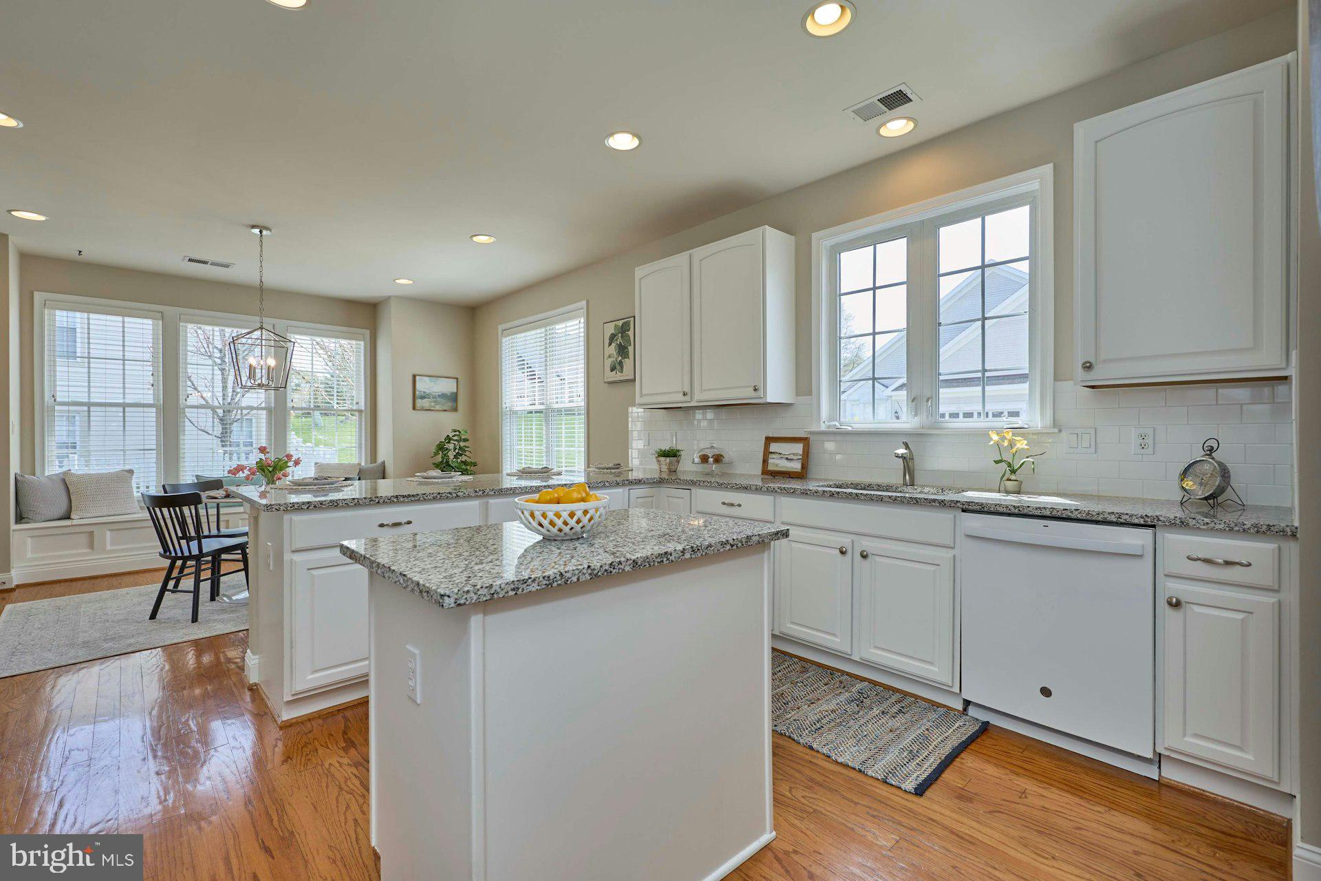 6907 Broadleaf Terrace Gainesville, VA 20155 - Photo 17 of 54 Granite Counter Tops and Updated Appliances