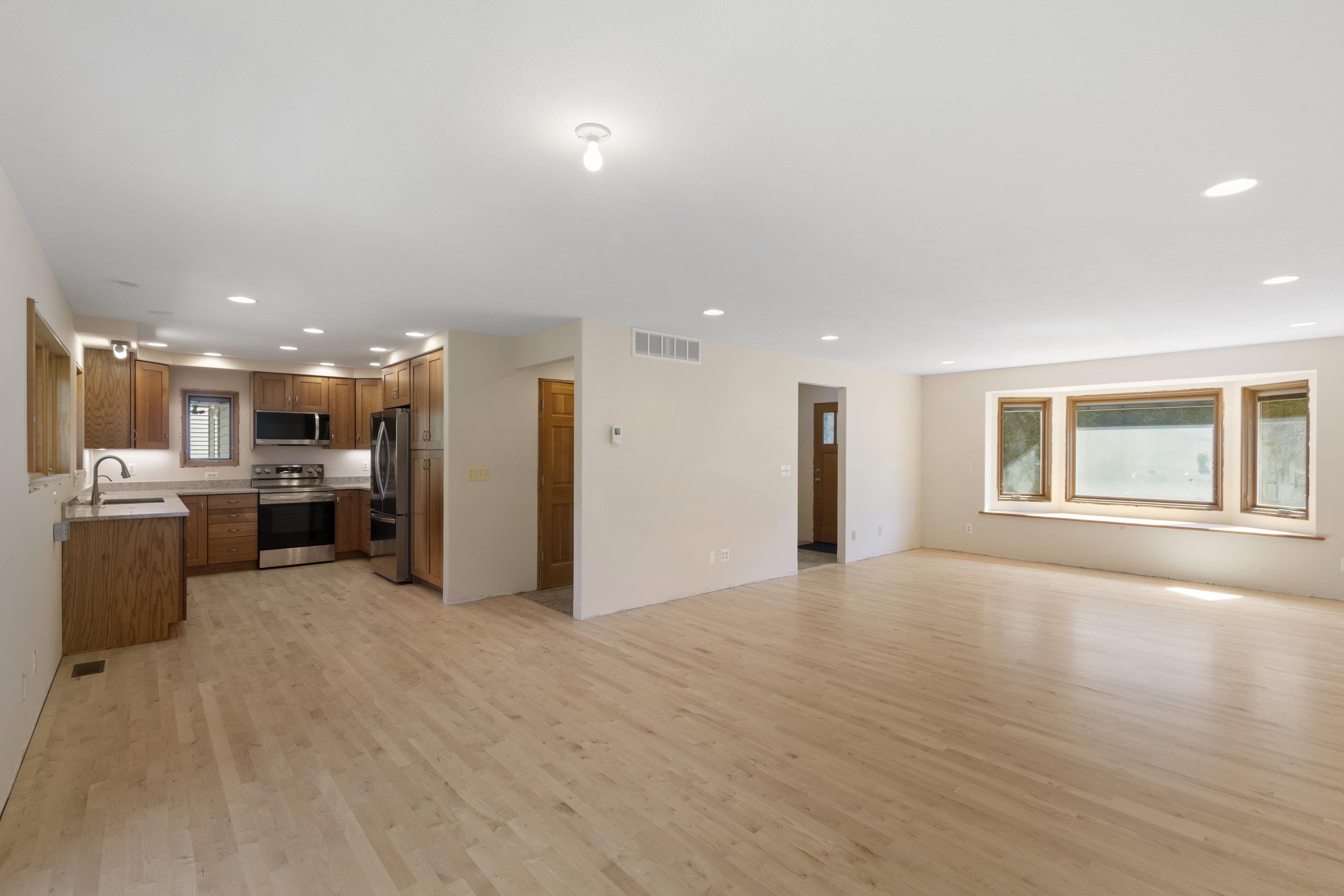 336 Bridge Street Frankfort, MI 49635 - Photo 7 of 53
