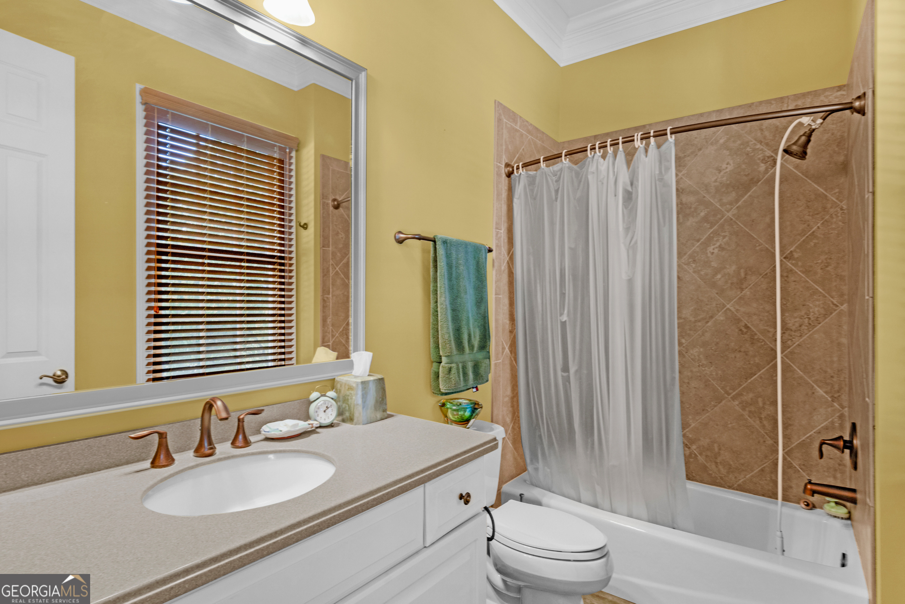 312 Spanton Crescent Pooler, GA 31322 - Photo 39 of 62 a bathroom with a sink toilet and shower