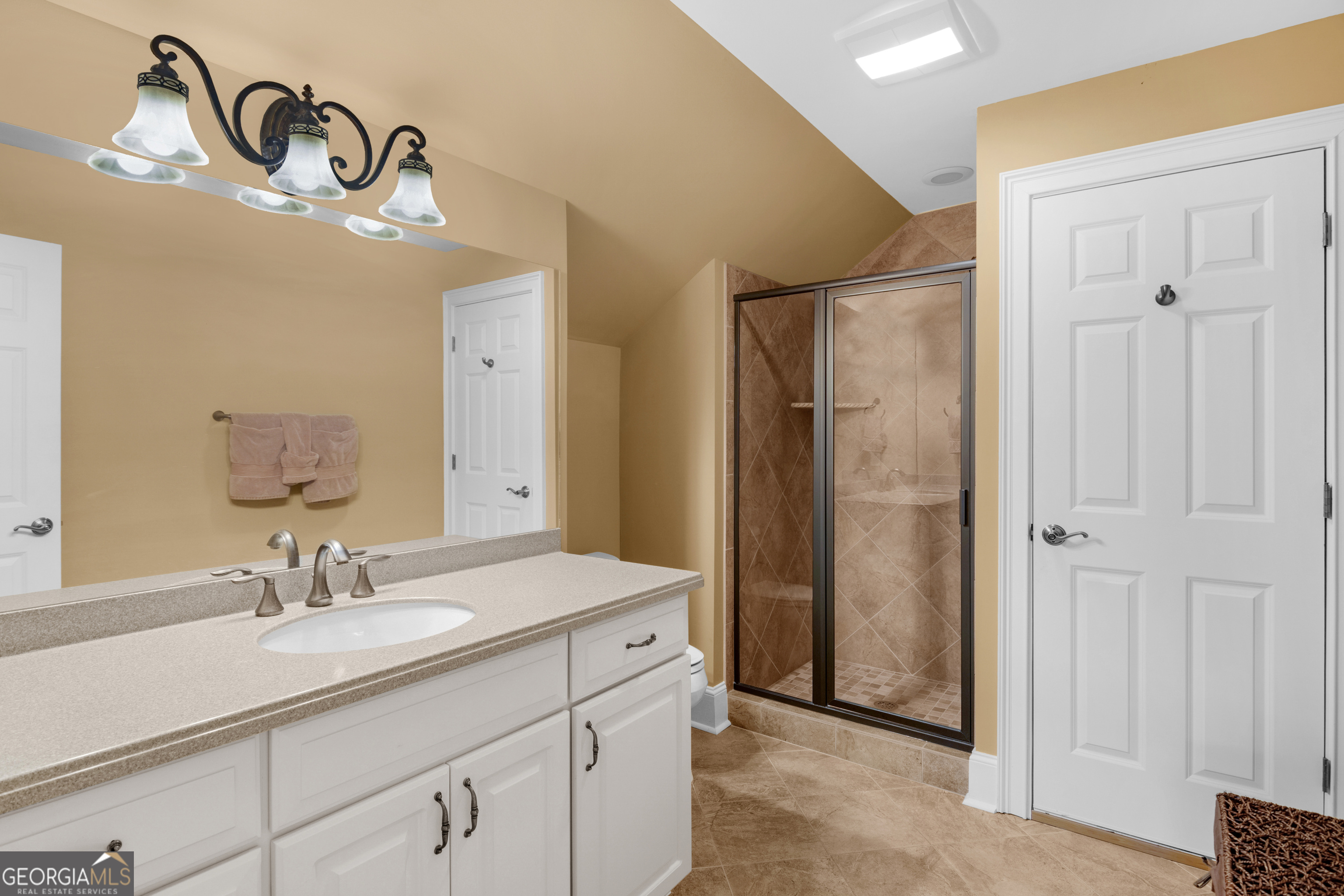 312 Spanton Crescent Pooler, GA 31322 - Photo 43 of 62 a bathroom with a sink and a mirror