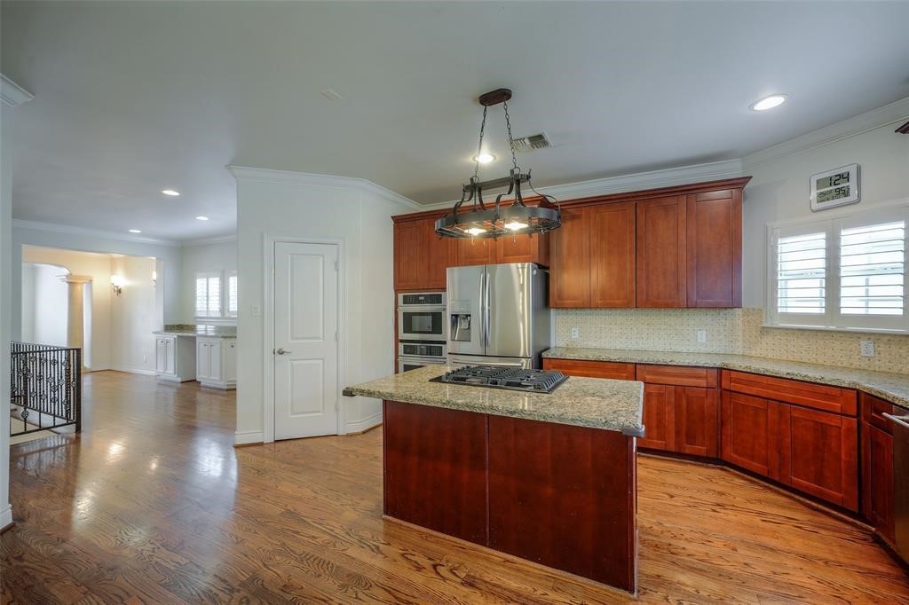 4218 Drake Street, Unit B Houston, TX 77005 - Photo 13 of 32