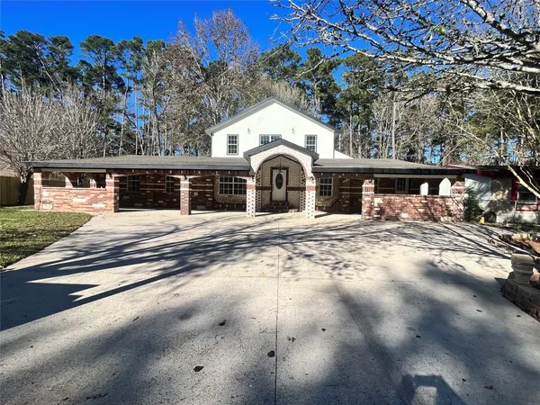 $387,777 | 10811 River Oaks Drive, Conroe, TX 77385