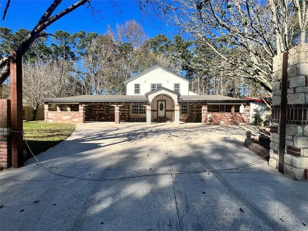 $387,777 | 10811 River Oaks Drive, Conroe, TX 77385