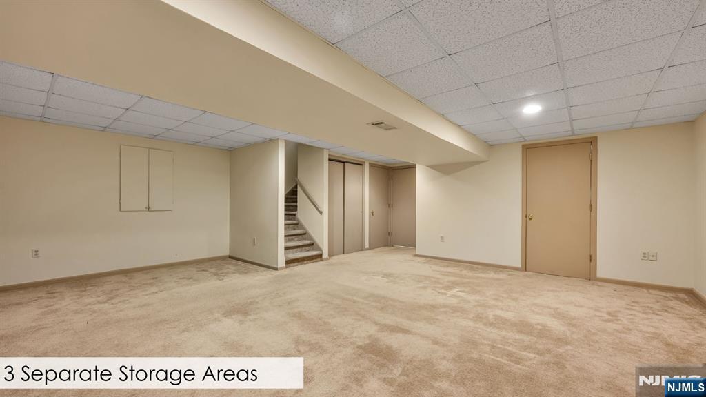 183 Van Winkle Lane Mahwah, NJ 07430 - Photo 23 of 38