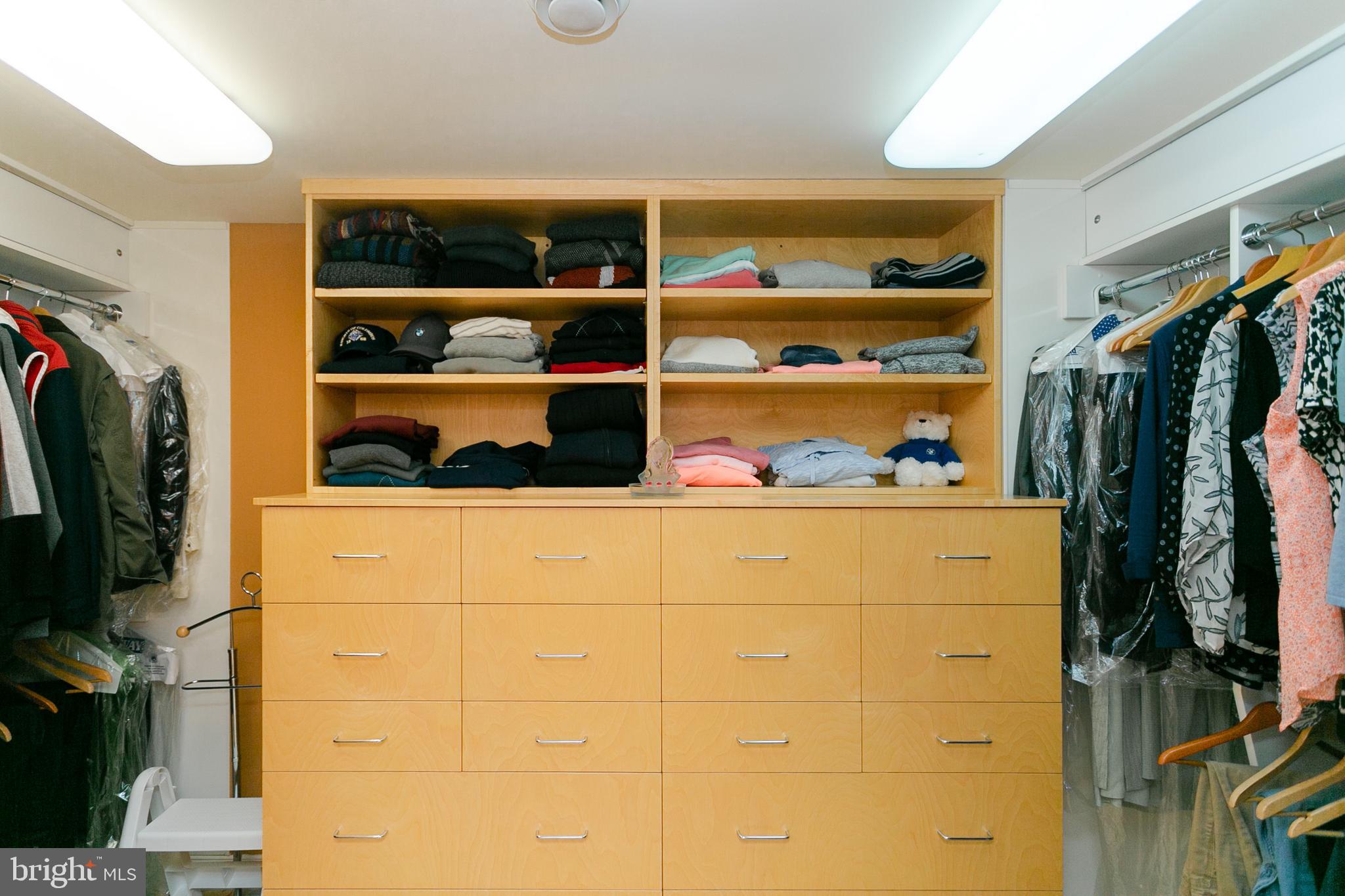 6 Edgewood Road Robbinsville, NJ 08691 - Photo 23 of 37 master closet