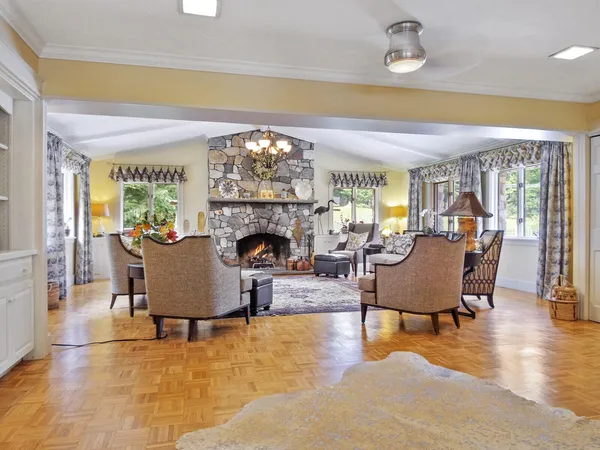 $850,000 | 16 Davis Point Road, Wayne, ME 04284