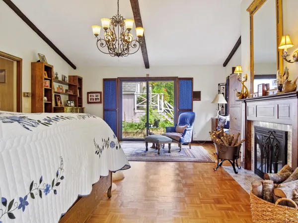 $850,000 | 16 Davis Point Road, Wayne, ME 04284