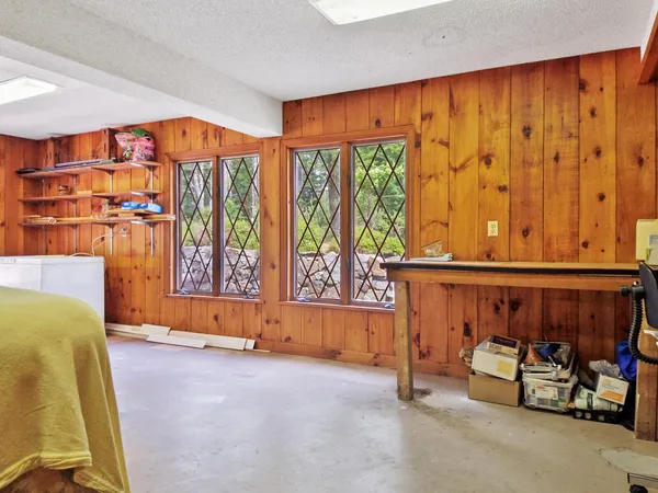 $850,000 | 16 Davis Point Road, Wayne, ME 04284