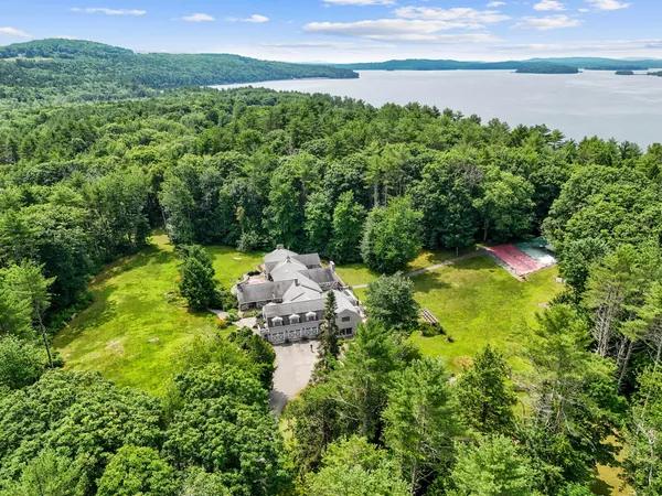 $850,000 | 16 Davis Point Road, Wayne, ME 04284