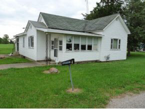 99 Scott Street Rochester, IN 46975 - Photo 1 of 2