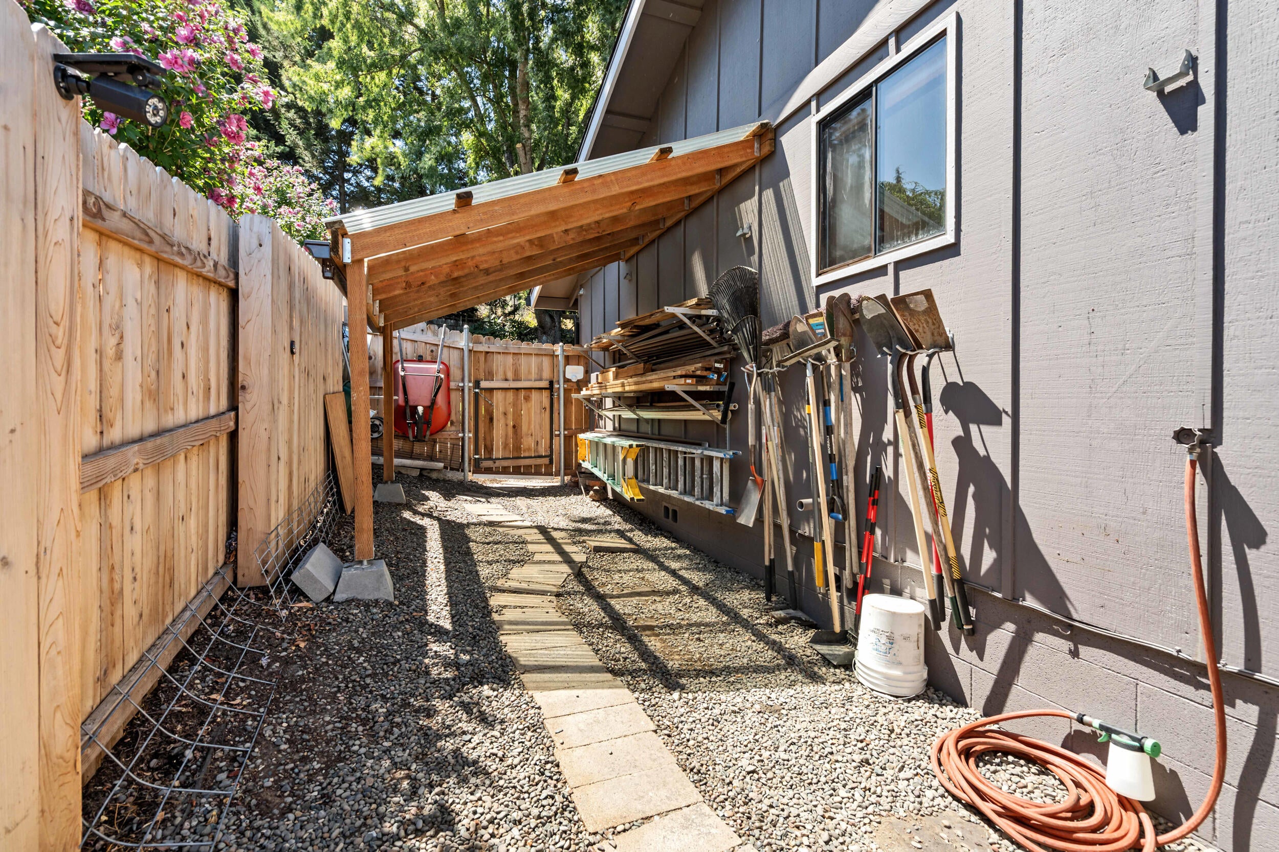 4442 Hillcrest Road Medford, OR 97504 - Photo 47 of 56 27_4442 hillcrest rd, medford-26