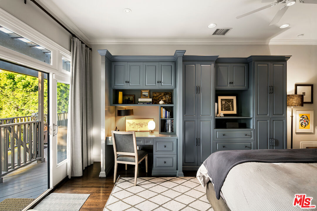 945 South Muirfield Road Los Angeles, CA 90019 - Photo 23 of 47