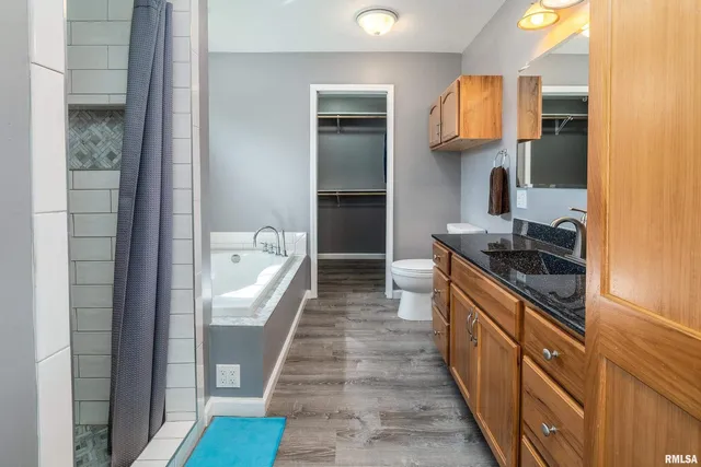 $229,000 | 905 North Granite Street, Marion, IL 62959