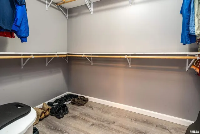 $233,000 | 905 North Granite Street, Marion, IL 62959