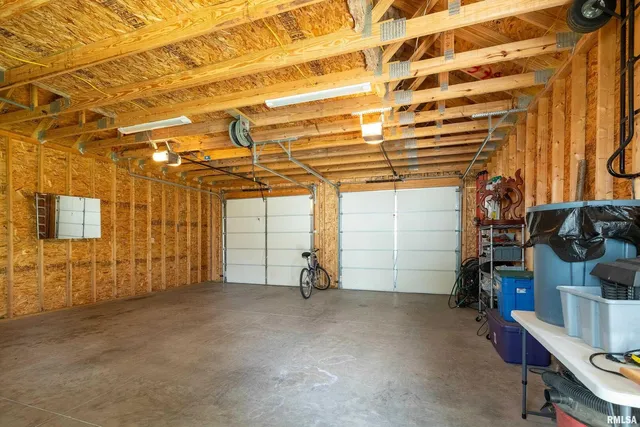 $229,000 | 905 North Granite Street, Marion, IL 62959