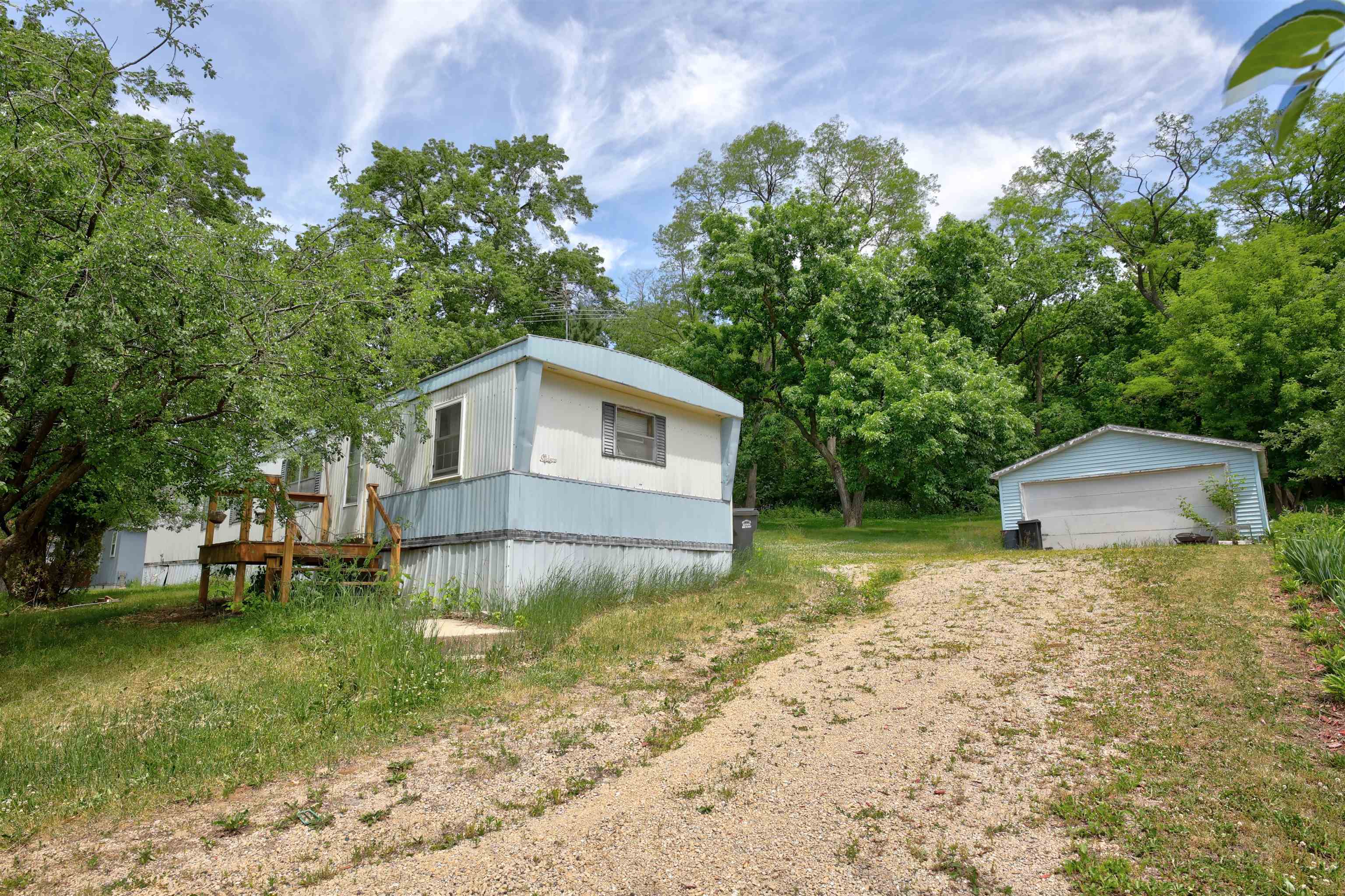 314 Railroad Street Rio, WI 53960 - Photo 1 of 14