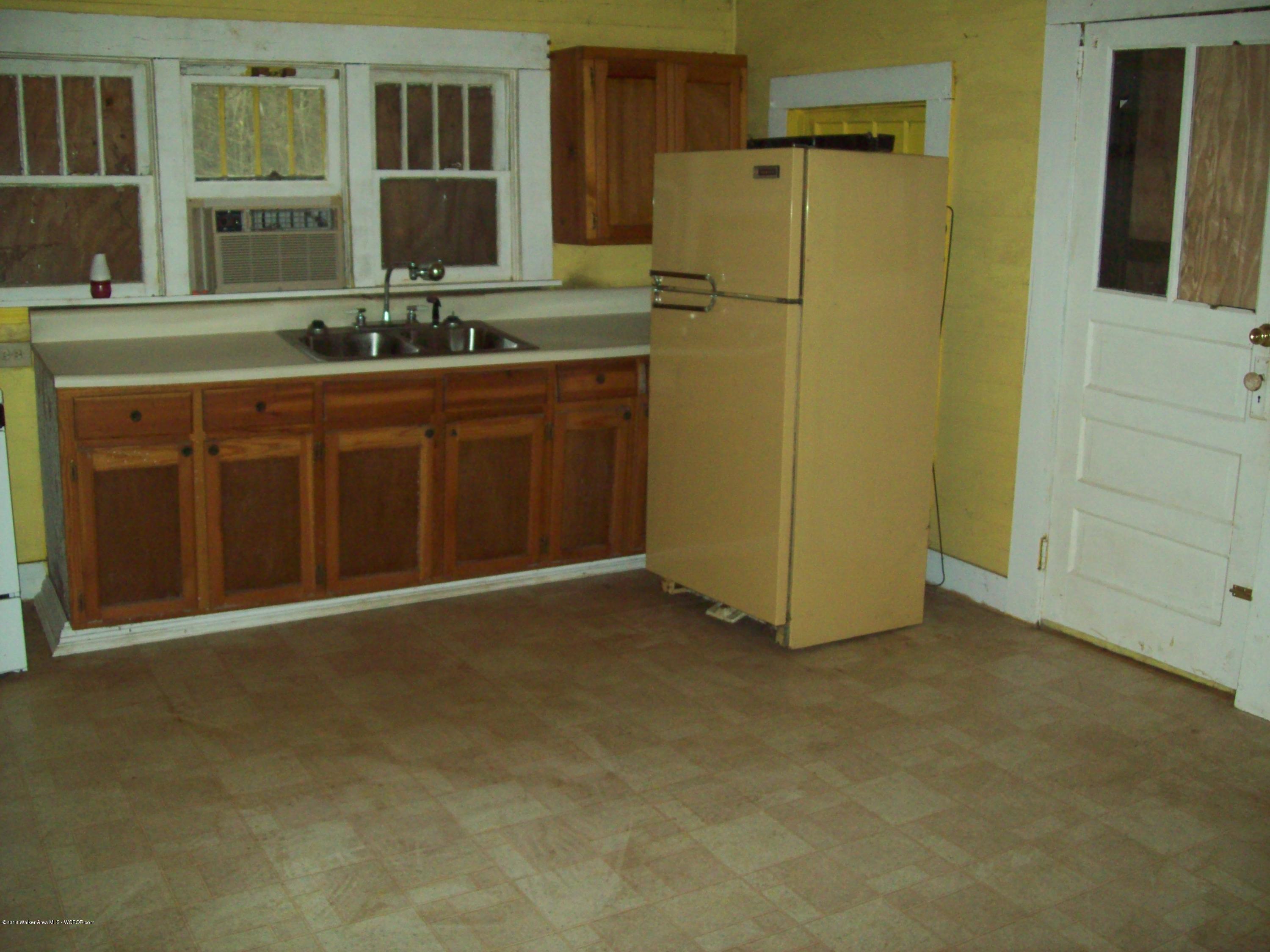 1601 Frank Evans Road Jasper, AL 35501 - Photo 6 of 11 Gallery Image 6