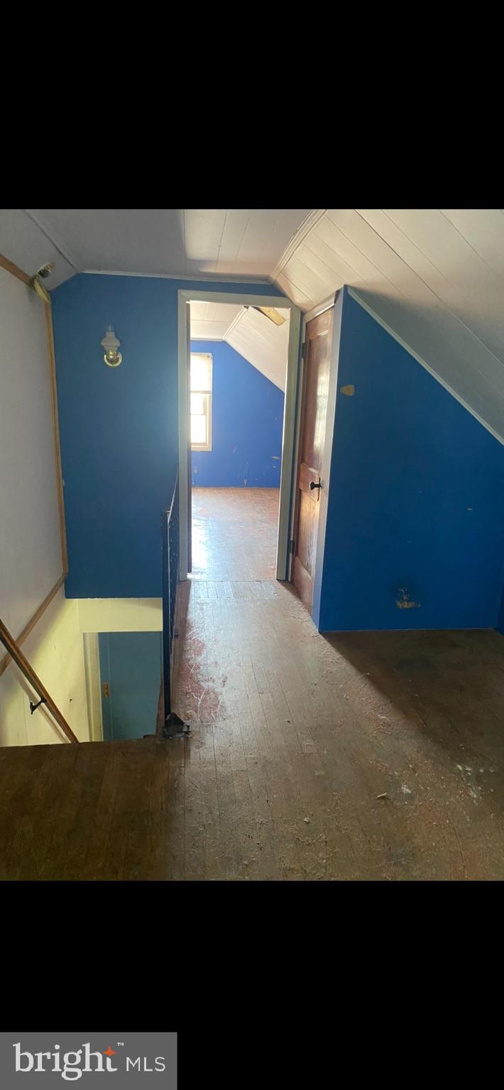 6800 Crossway Baltimore, MD 21222 - Photo 12 of 14 a view of an empty room