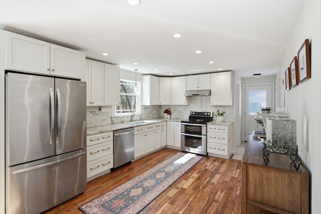 21 Rider Road Westfield, MA 01085 - Photo 2 of 40