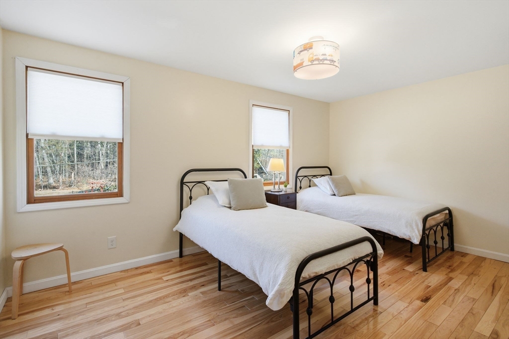 21 Rider Road Westfield, MA 01085 - Photo 27 of 40