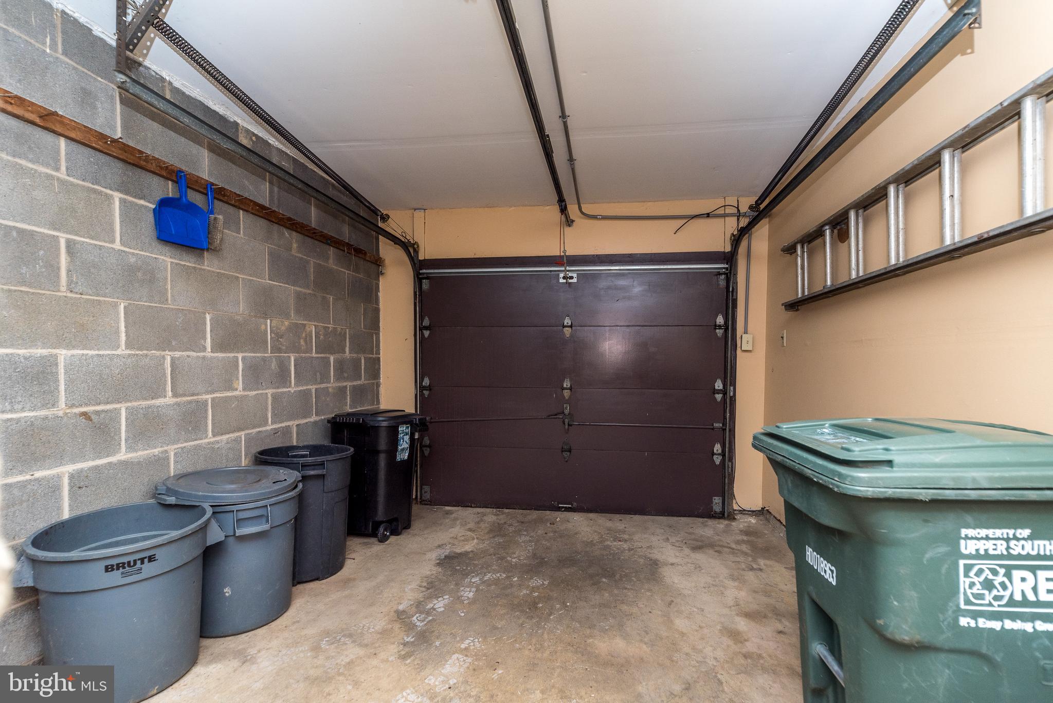 24 Fairhill Road Huntingdon Valley, PA 19006 - Photo 49 of 50 Garage