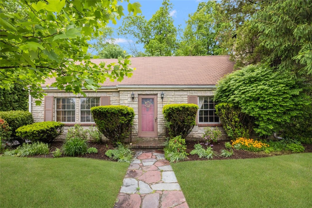 35 New Clark Road Cumberland, RI 02864 - Photo 2 of 40