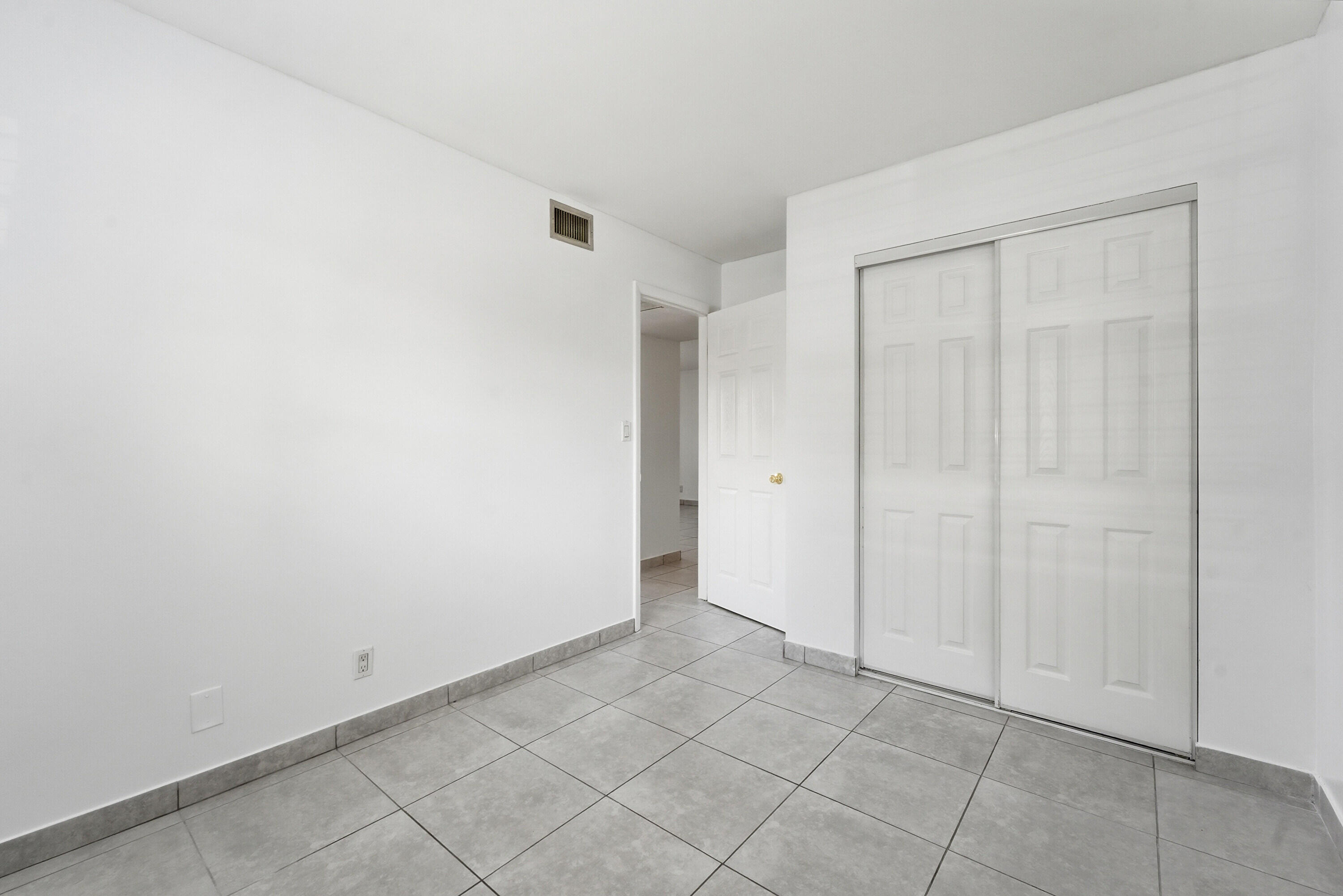 2671 Riverside Drive, Unit 1 Coral Springs, FL 33065 - Photo 16 of 25