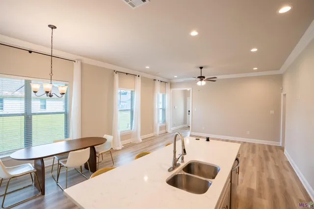 $309,900 | 7055 Kenilworth Crossing Avenue, Baton Rouge, LA 70820