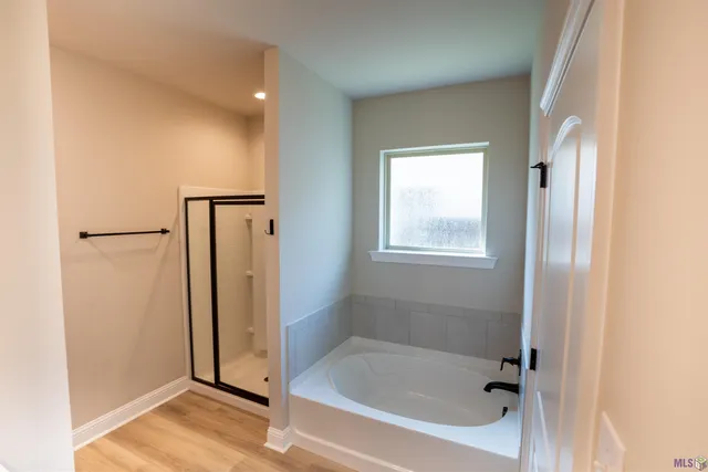 $309,900 | 7055 Kenilworth Crossing Avenue, Baton Rouge, LA 70820