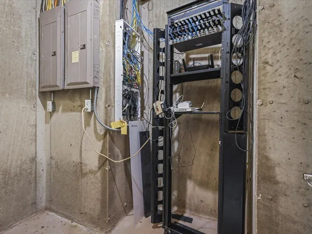 $995,000 | 12936 Melrose Road, Caledonia, IL 61011