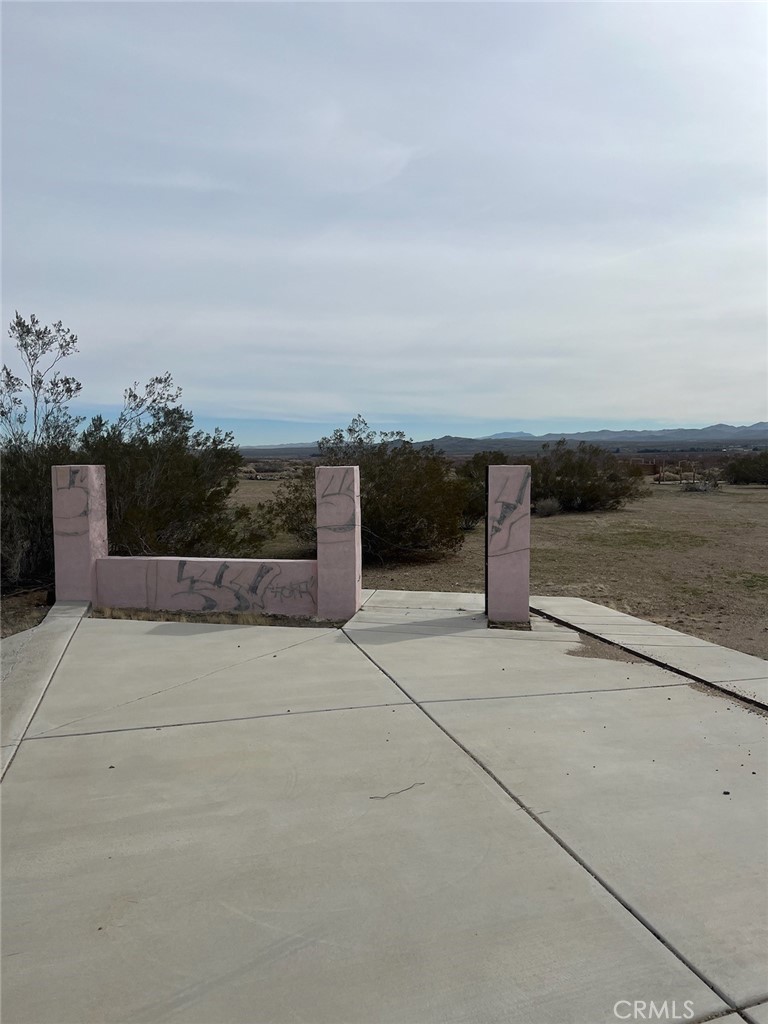 0 Wheeler Road Helendale, CA 92342 - Photo 4 of 8 a terrace with a view
