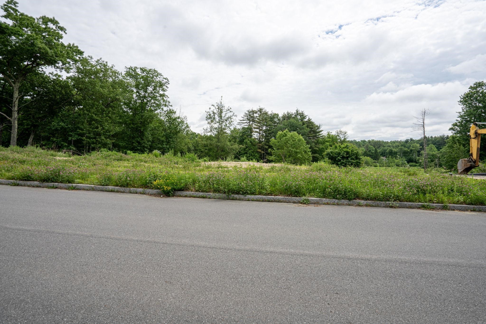 35 Steele Road Derry, NH 03038 - Photo 5 of 10 Gallery Image 5