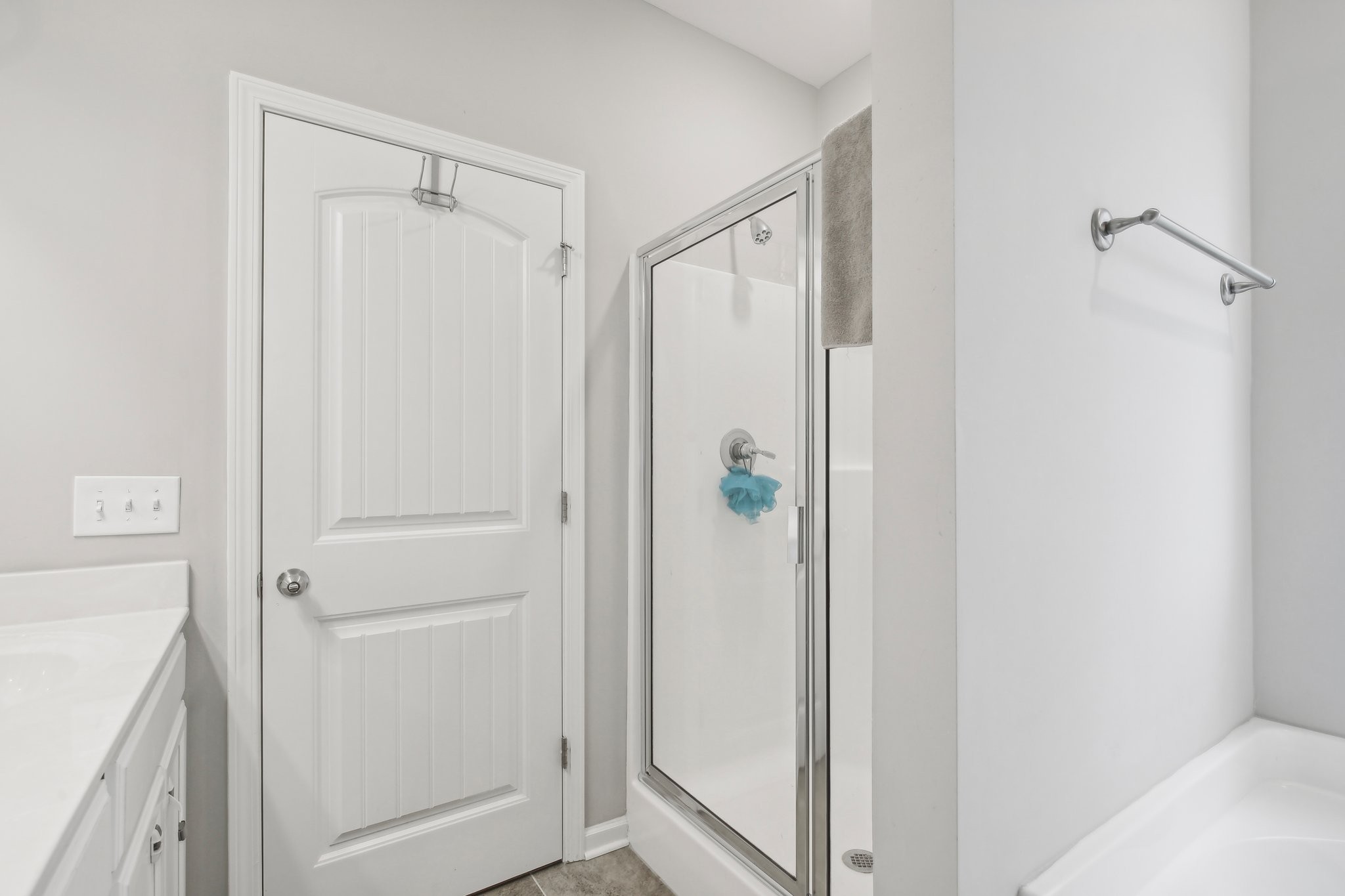 211 Thorpe Dr Spring Hill Spring Hill, TN 37174 - Photo 25 of 38 a bathroom with a shower