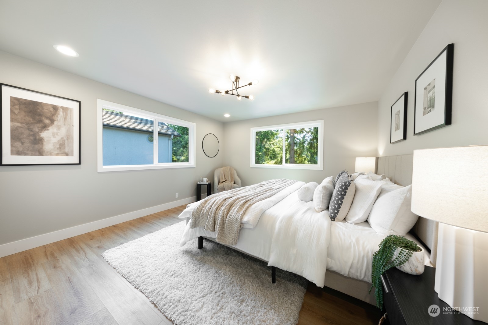 7909 199th Street Southwest Edmonds, WA 98026 - Photo 12 of 29 Gallery Image 12