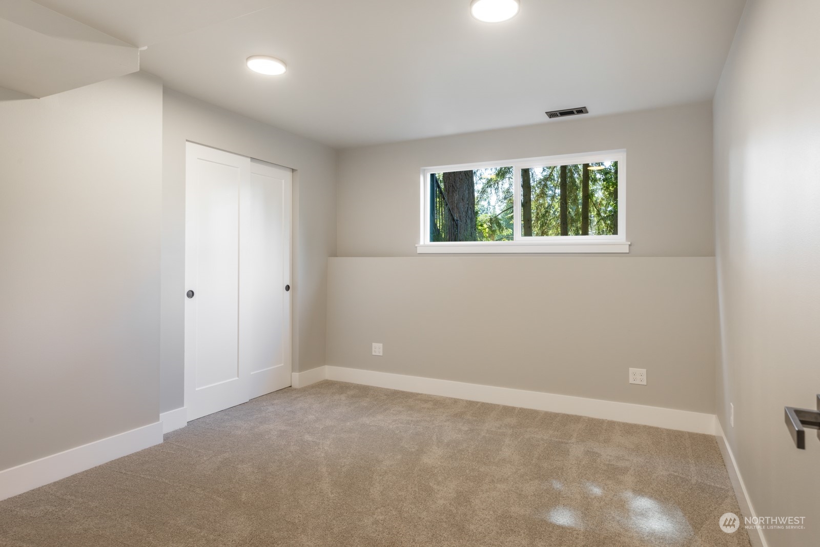 7909 199th Street Southwest Edmonds, WA 98026 - Photo 23 of 29 Gallery Image 23
